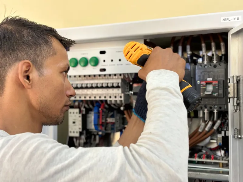 Five Years Later: The Real Score Between Apprentices and College Grads